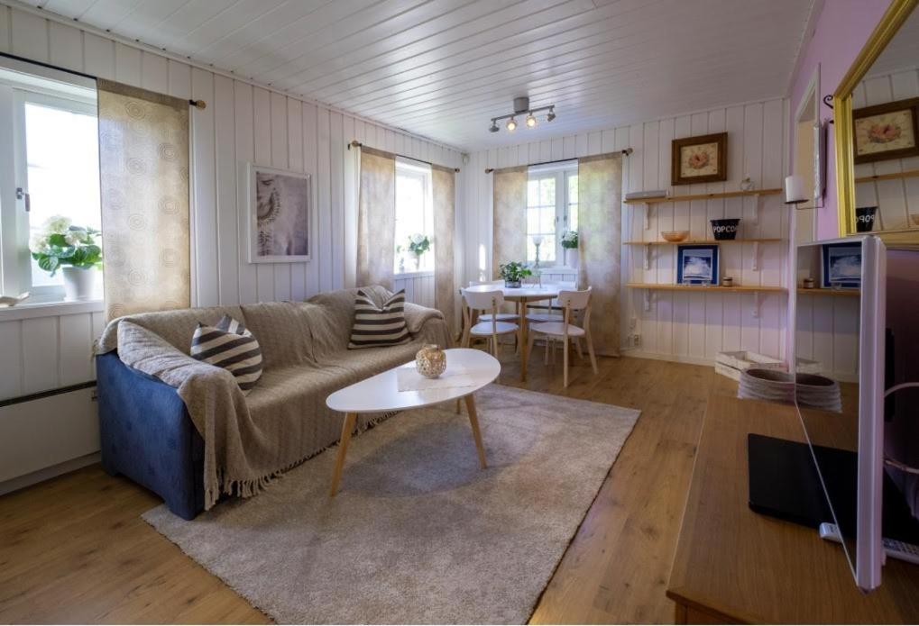 Lilla Groena Huset Pa Garden Härnösand Exterior foto